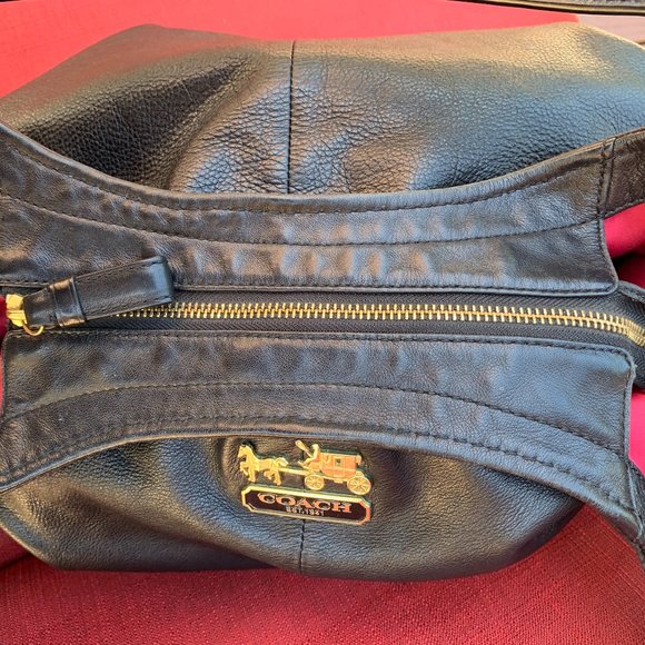 COACH Madison Black Leather Bag - Picture 12 of 16